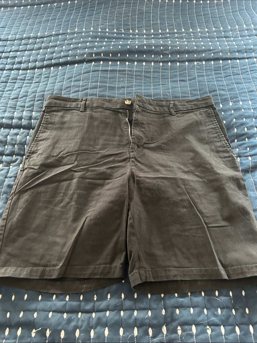Old Navy Black Women's Bermuda Shorts